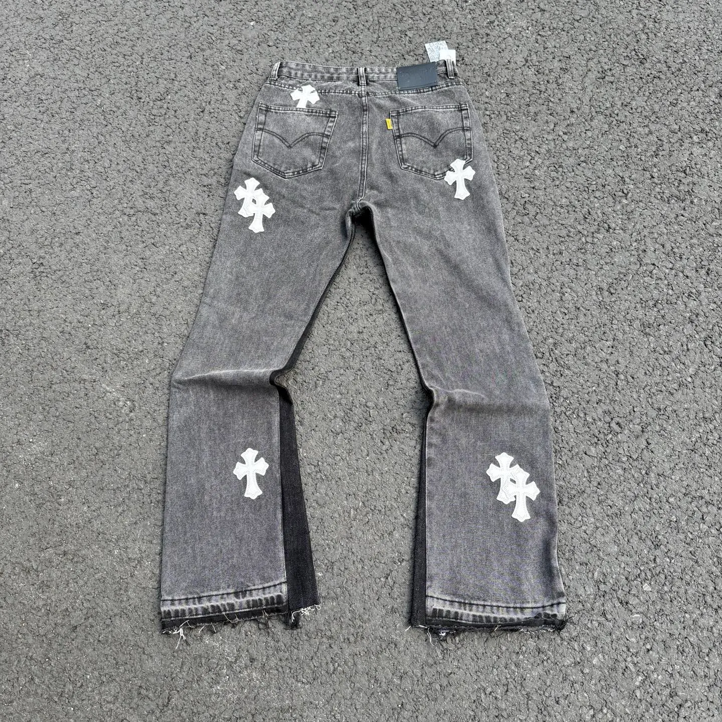 #8160 P260💰 Independent GALLERY DEPT. Vintage spliced black and gray snowflake pattern cross loose washed flared jeans - truly restore the ultimate texture of Vintage - original hardware accessories washed and other elevators, QR code analysis are all purchased from the original factory, high degree of restoration, you are welcome to compare with a certain product ~ - three-dimensional version Loose and comfortable, not picky about the figure, taller and slimmer, factory Seiko, original factory quality control, same style for men and women, can be matched with couples, versatile recommendation Essential jeans for all seasons - sizes: 28 30 32 34 36